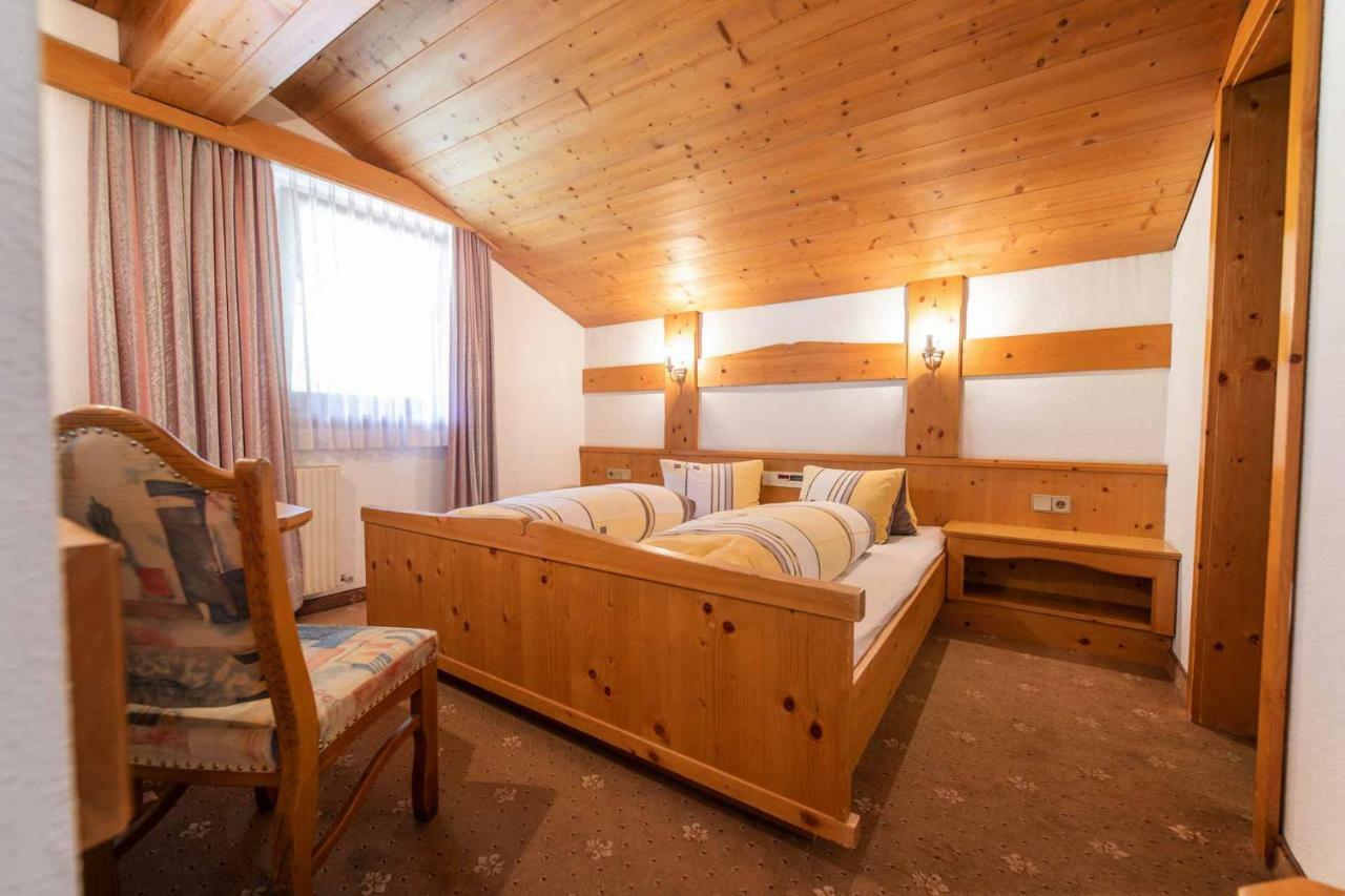 Hotel Garni Pfandl Neustift im Stubaital Exterior photo